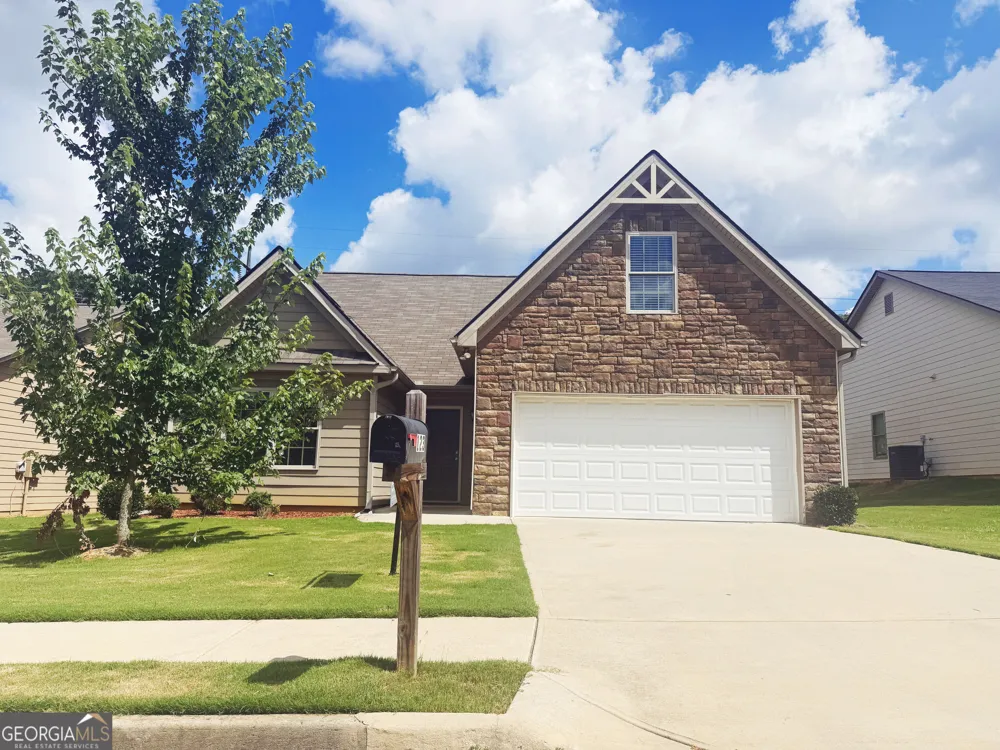 123 W Lexington AVE Griffin, GA 30223