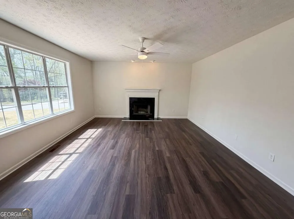 3001 Garland WAY Conyers, GA 30094