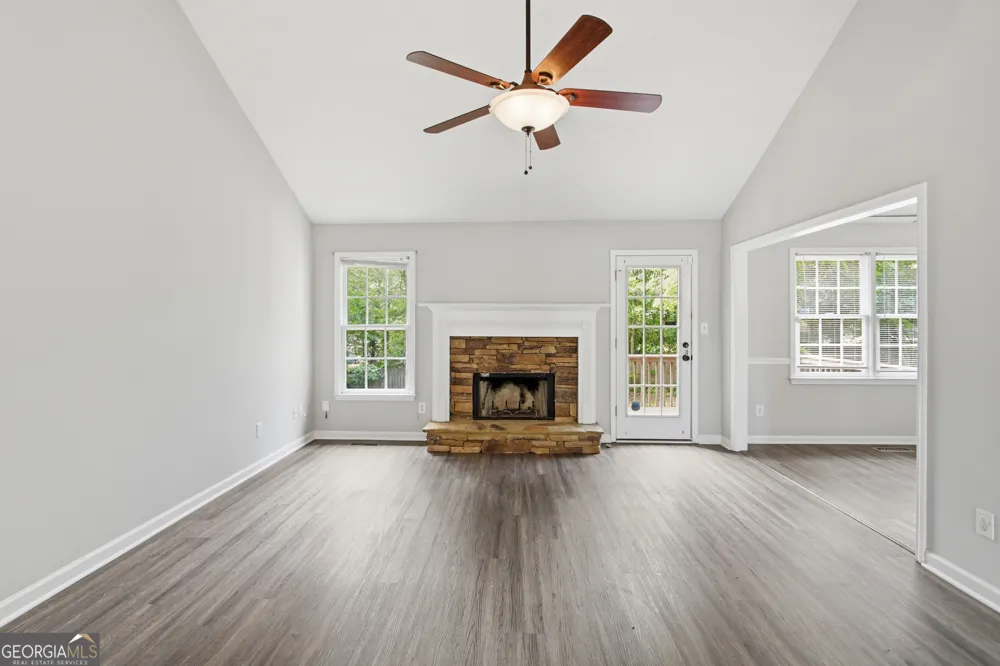 149 Valleyside DR S Dallas, GA 30157