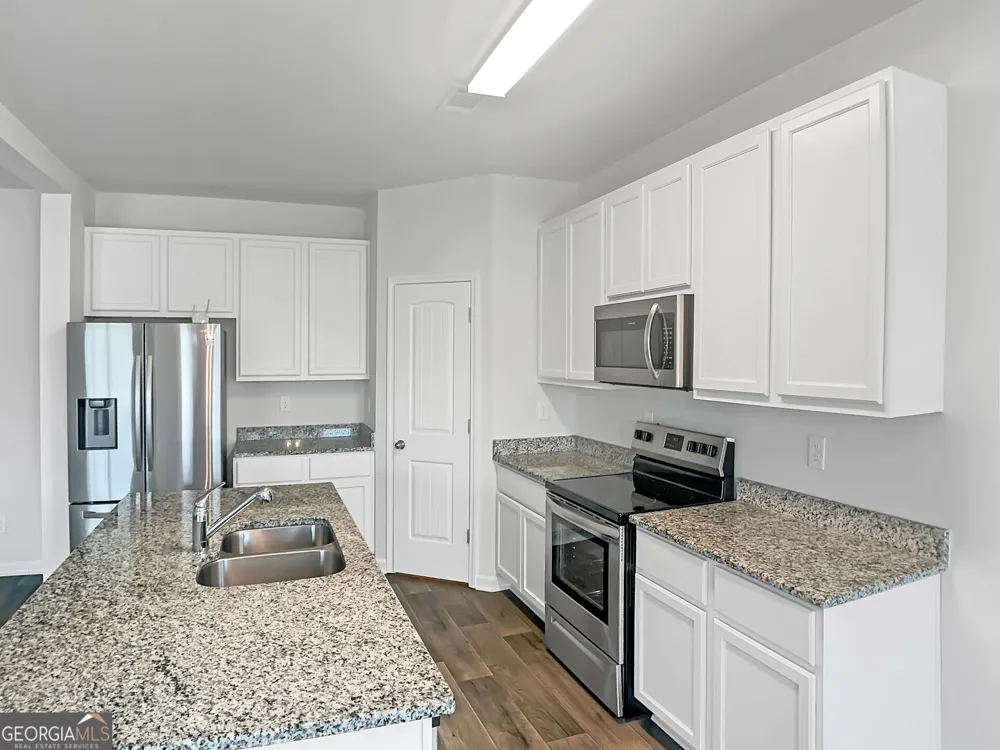 16 Fox DR Winder, GA 30680