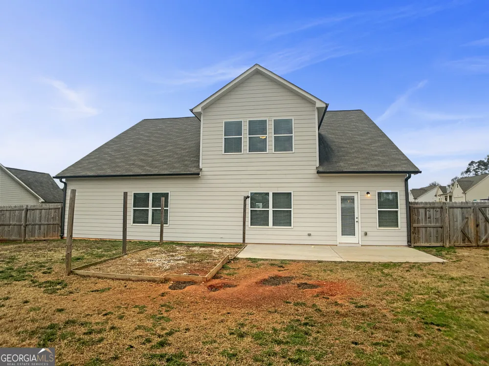 16 Fox DR Winder, GA 30680
