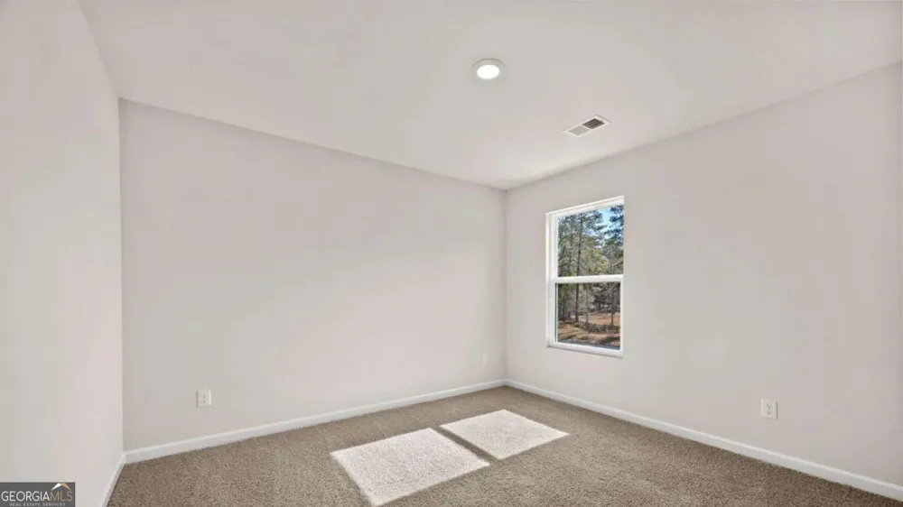 486 Abbott RD Statham, GA 30666