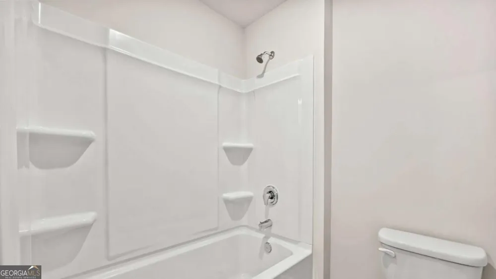 486 Abbott RD Statham, GA 30666