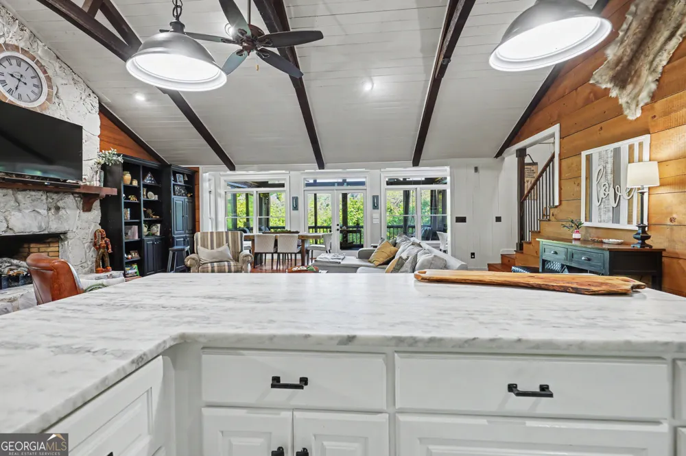 519 Pinecrest RD Sautee Nacoochee, GA 30571