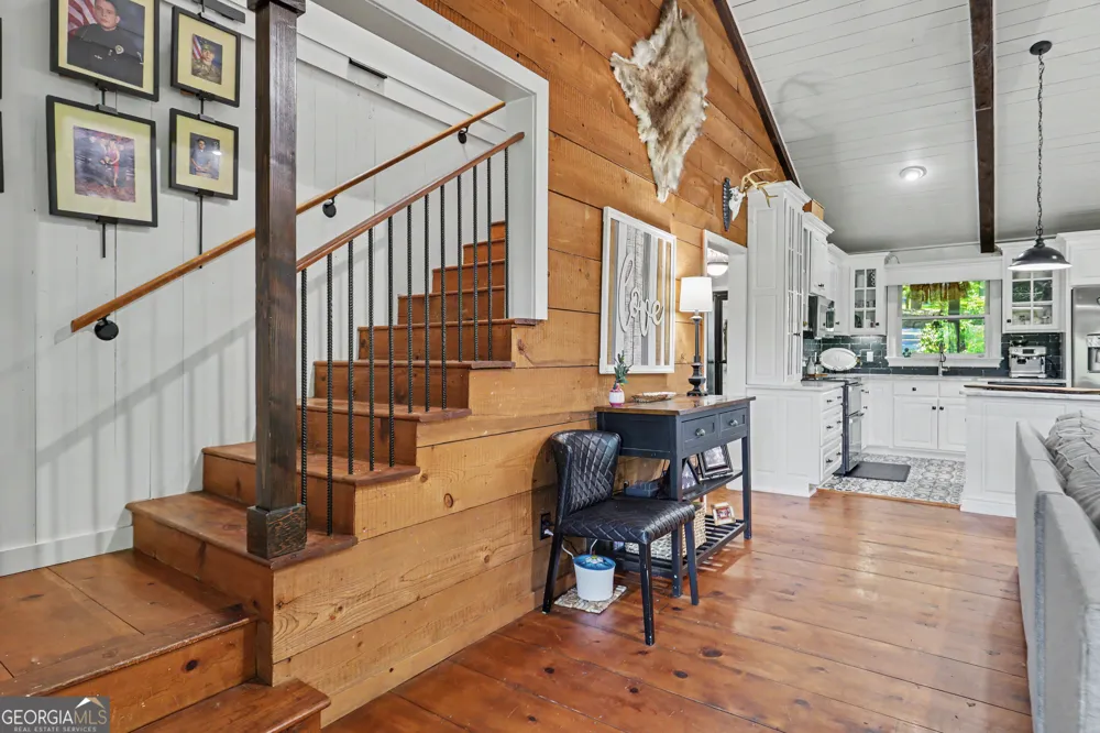 519 Pinecrest RD Sautee Nacoochee, GA 30571
