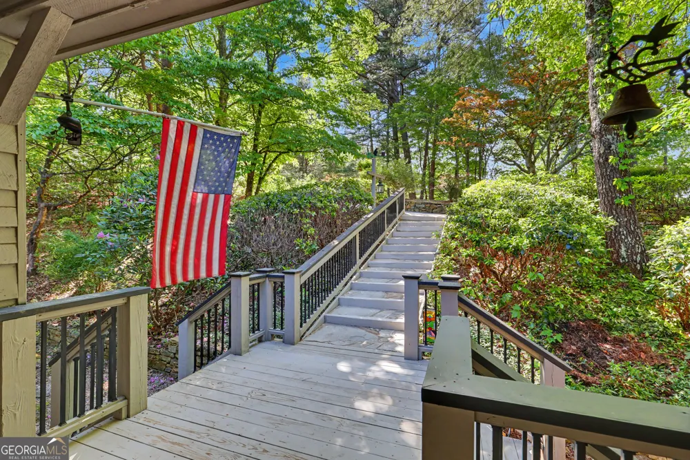 519 Pinecrest RD Sautee Nacoochee, GA 30571