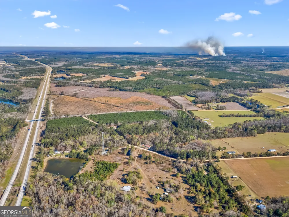 1014 Iler RD Pembroke, GA 31321