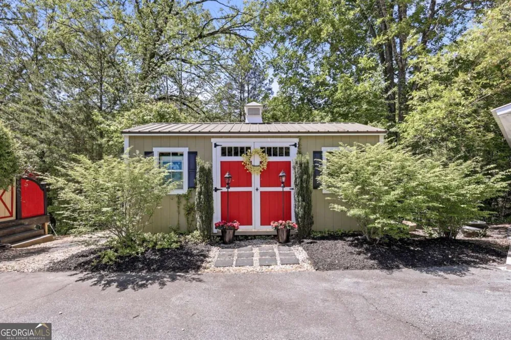 238 Currahee CIR Toccoa, GA 30577