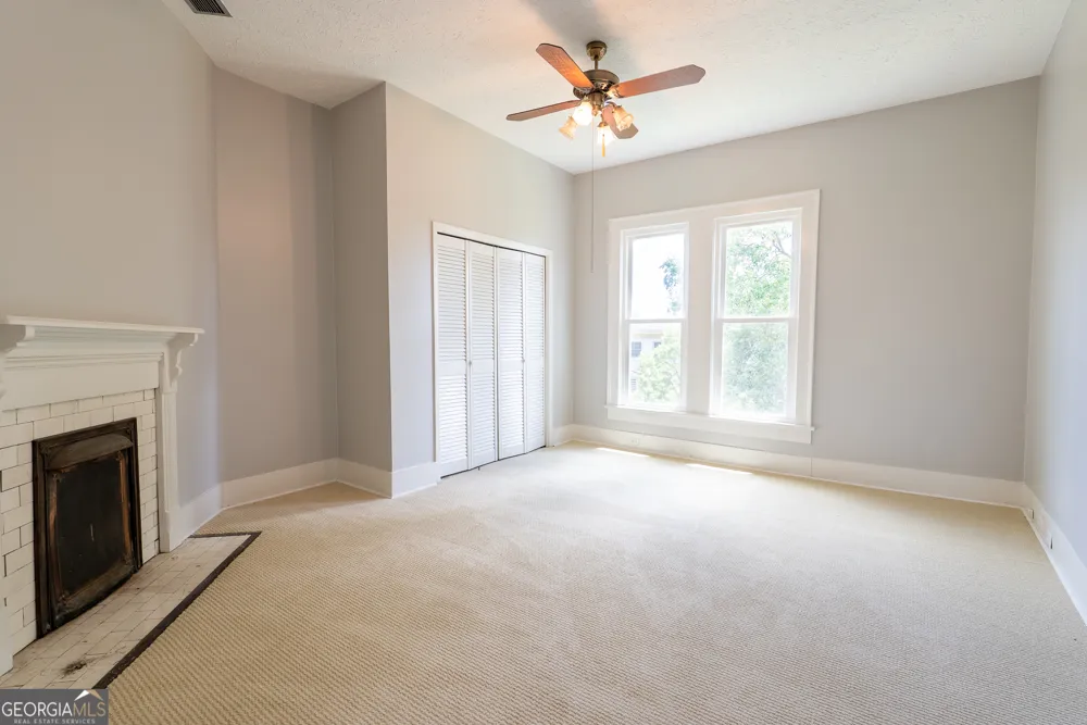 212 Hand AVE W Pelham, GA 31779