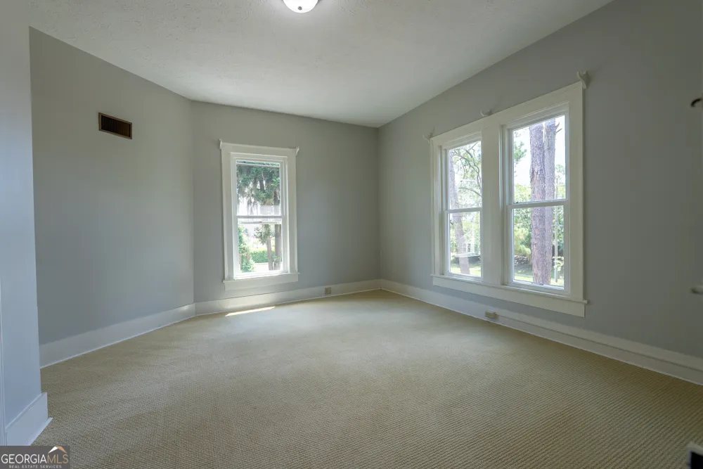 212 Hand AVE W Pelham, GA 31779