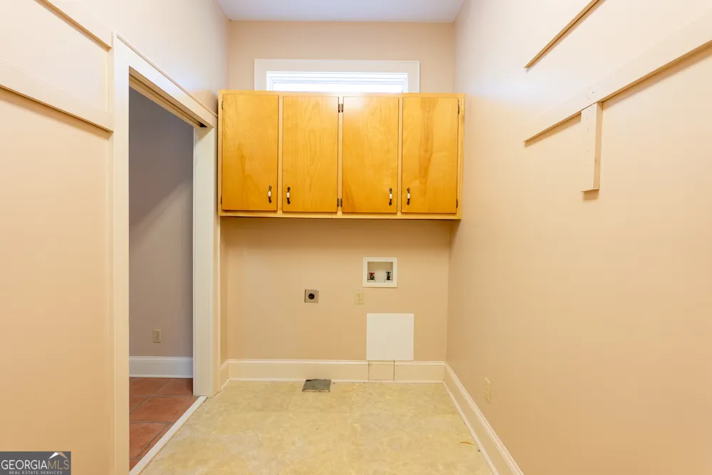 212 Hand AVE W Pelham, GA 31779