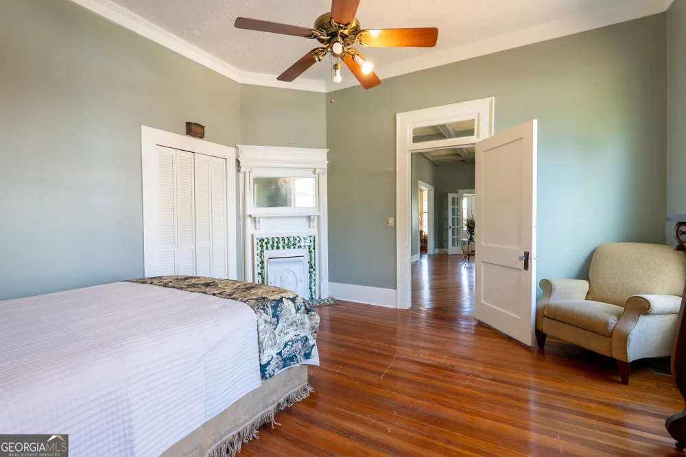 212 Hand AVE W Pelham, GA 31779