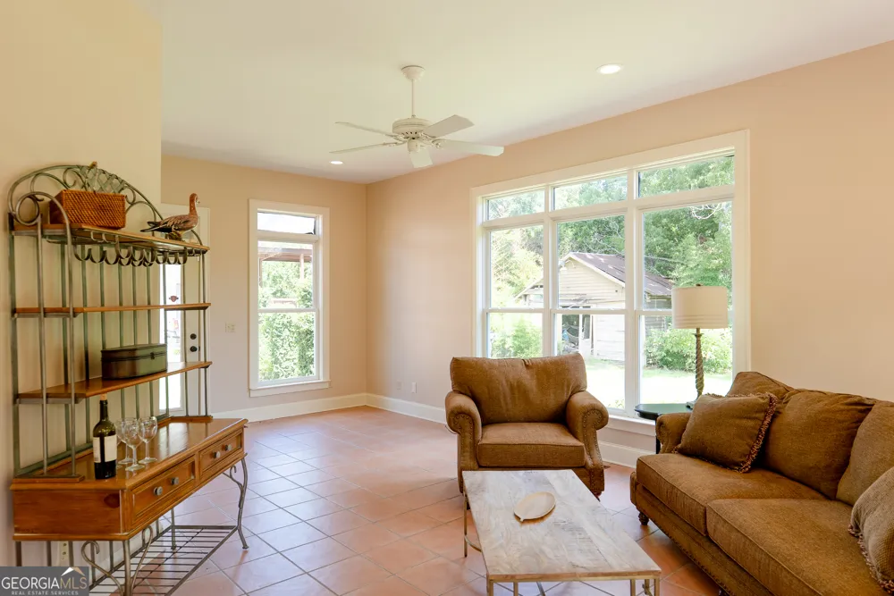 212 Hand AVE W Pelham, GA 31779