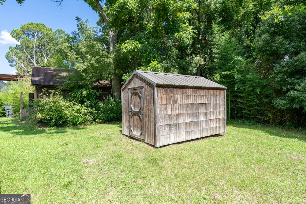 212 Hand AVE W Pelham, GA 31779