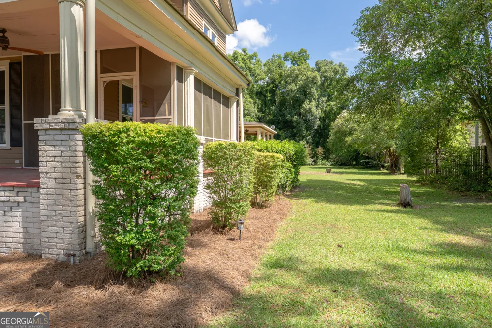 212 Hand AVE W Pelham, GA 31779