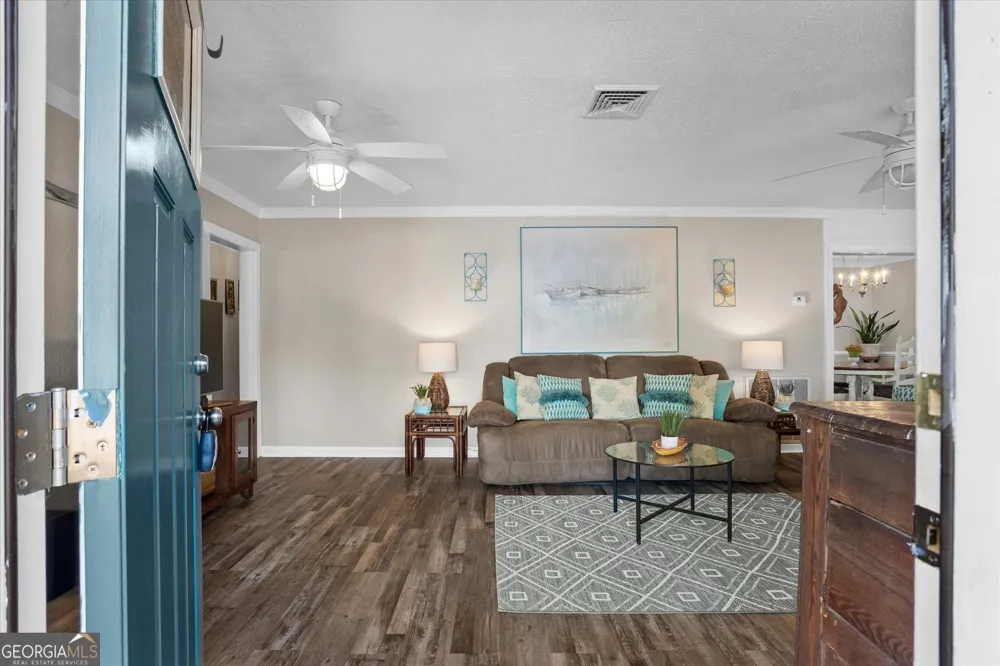 1214 Shell Point RD NE Townsend, GA 31331
