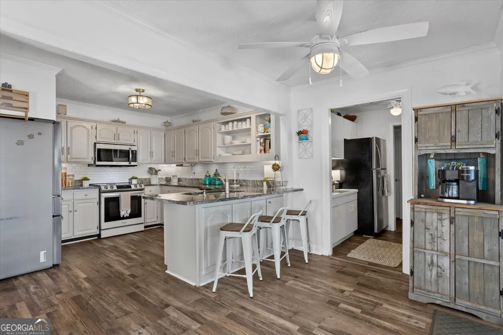 1214 Shell Point RD NE Townsend, GA 31331
