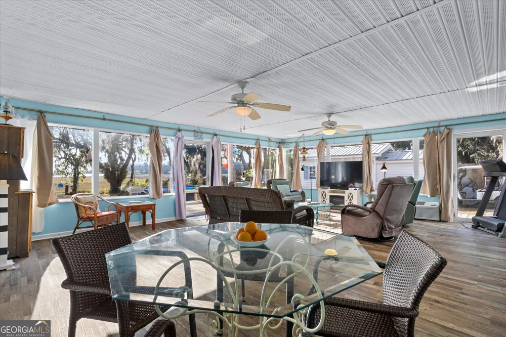 1214 Shell Point RD NE Townsend, GA 31331