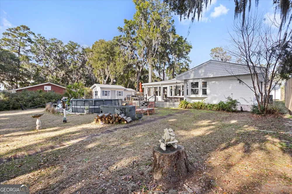1214 Shell Point RD NE Townsend, GA 31331