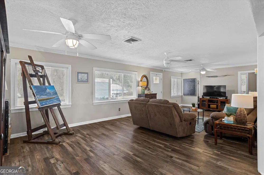 1214 Shell Point RD NE Townsend, GA 31331