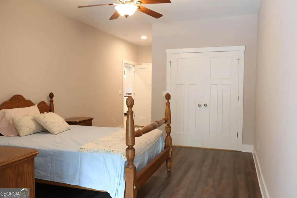 212 Old Clarkesville Mill RD Clarkesville, GA 30523