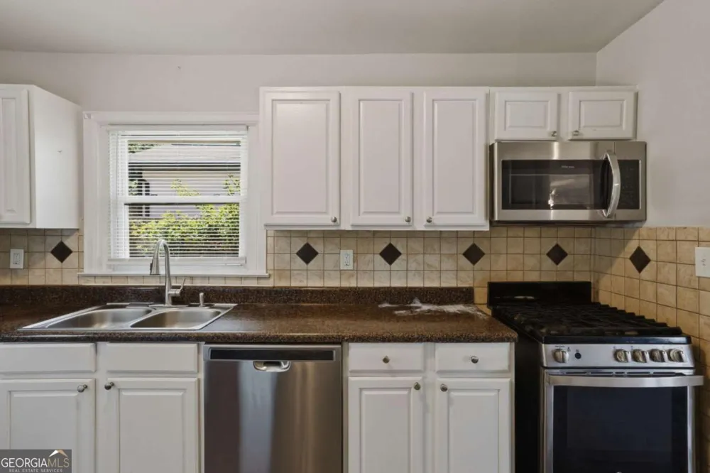 837 Northview DR Forest Park, GA 30297