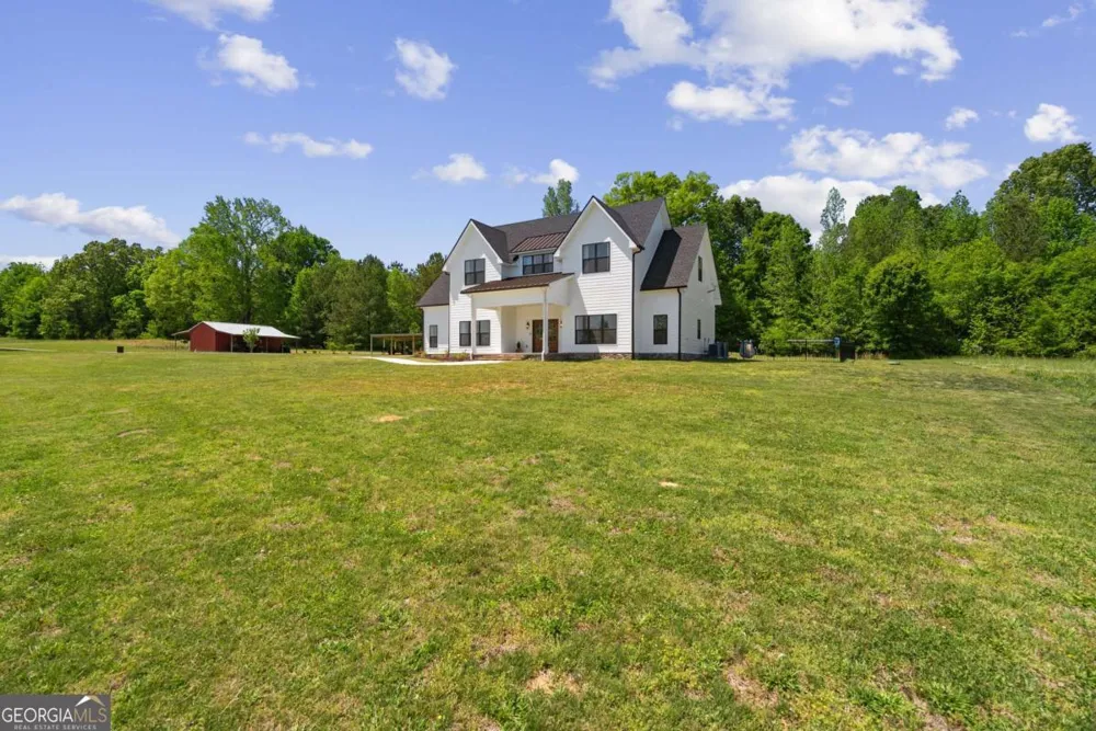 876 Cline RD Resaca, GA 30735