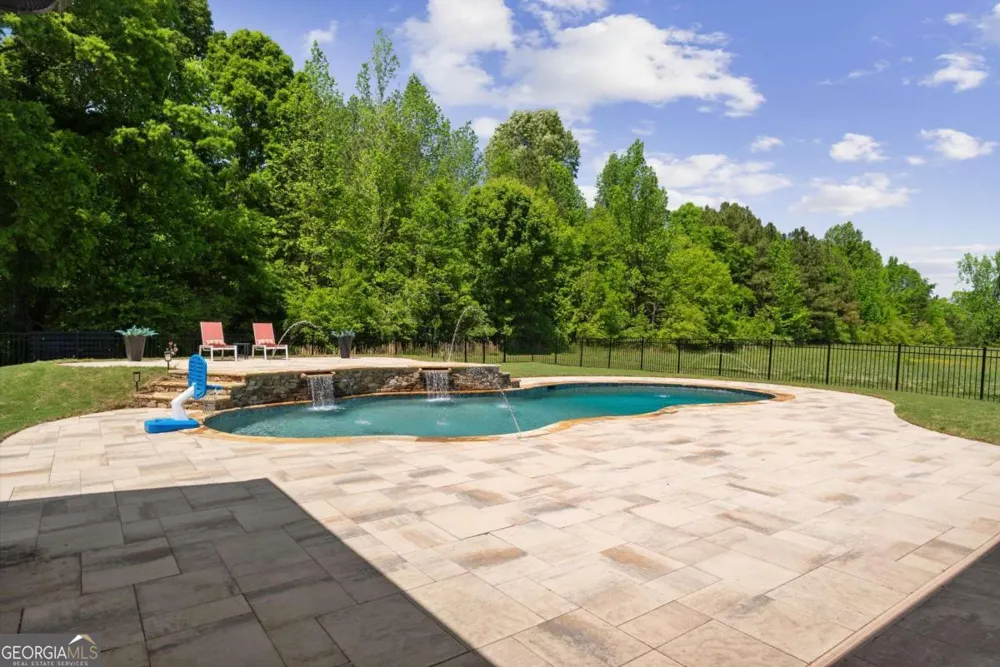 876 Cline RD Resaca, GA 30735