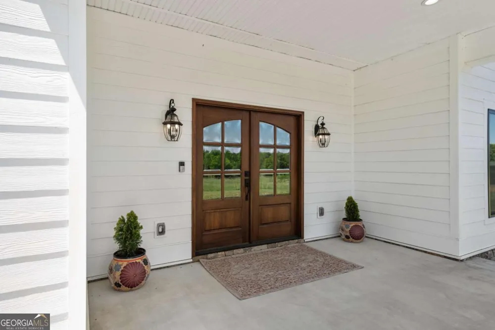 876 Cline RD Resaca, GA 30735