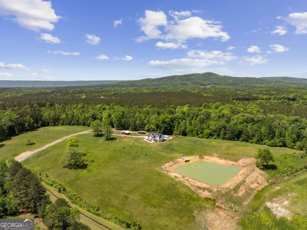876 Cline RD Resaca, GA 30735