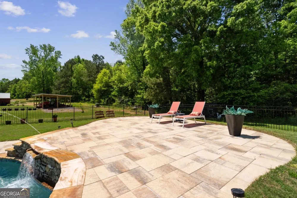 876 Cline RD Resaca, GA 30735