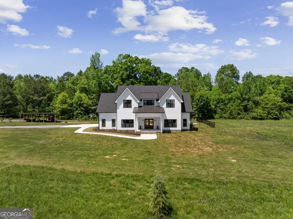 876 Cline RD Resaca, GA 30735