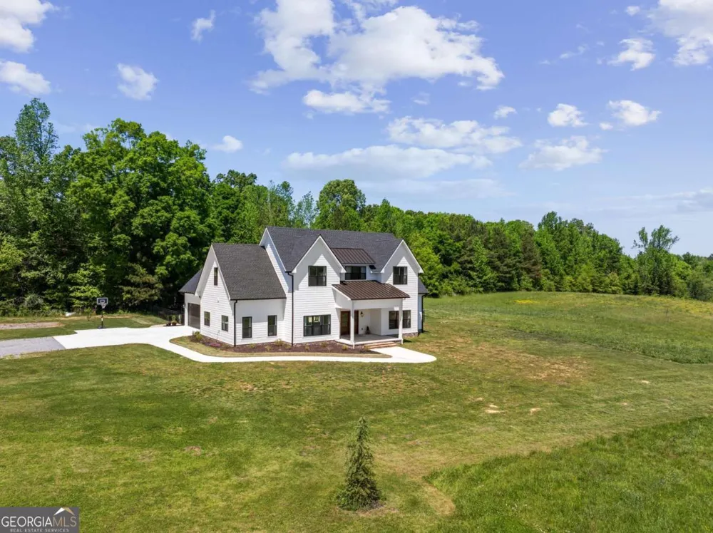 876 Cline RD Resaca, GA 30735