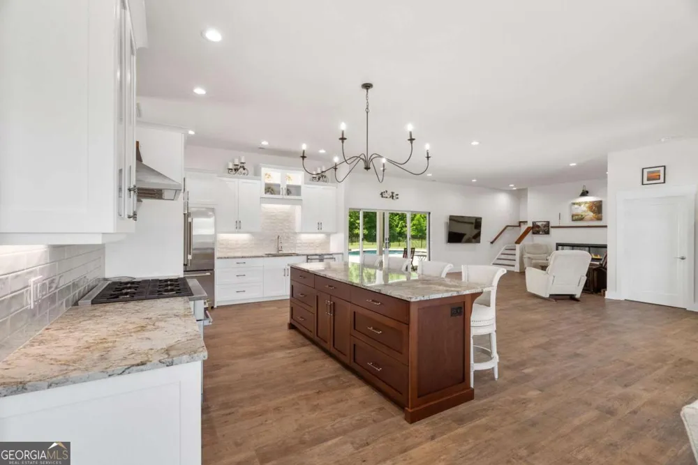 876 Cline RD Resaca, GA 30735