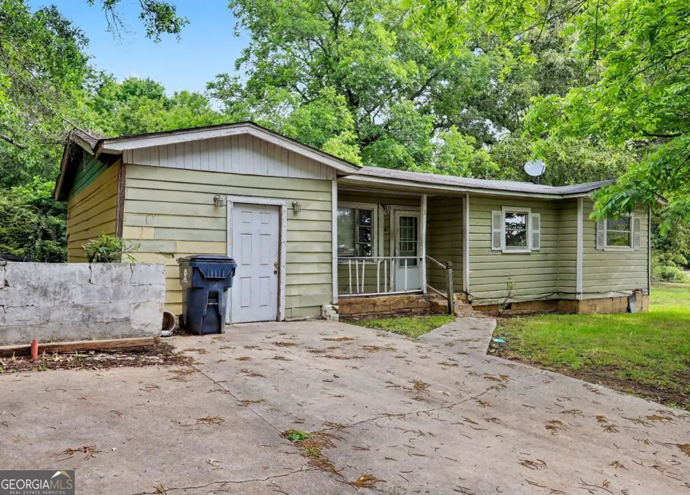 700 Griffin ST Grantville, GA 30220