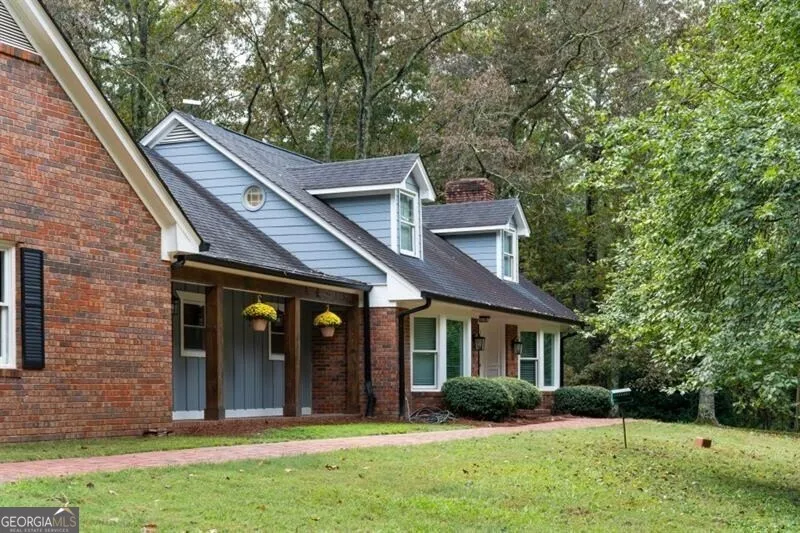 311 Herring RD NE Armuchee, GA 30105