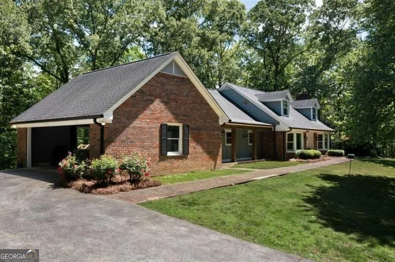 311 Herring RD NE Armuchee, GA 30105