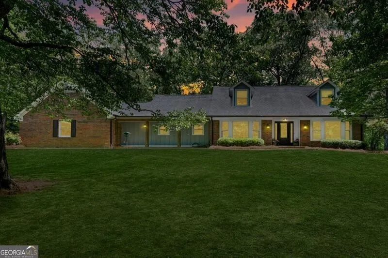 311 Herring RD NE Armuchee, GA 30105