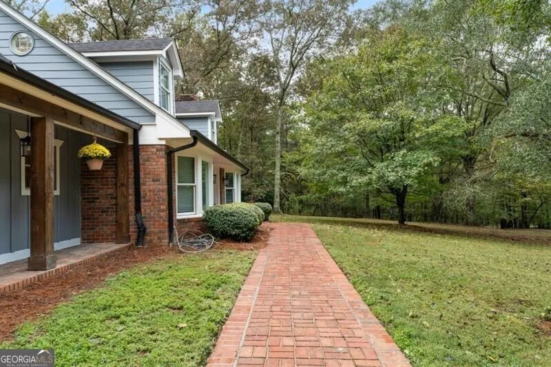 311 Herring RD NE Armuchee, GA 30105
