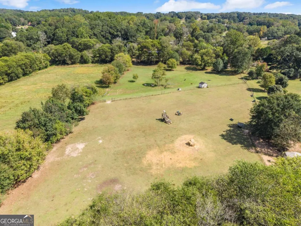 241 Bill Watkins RD Hoschton, GA 30548