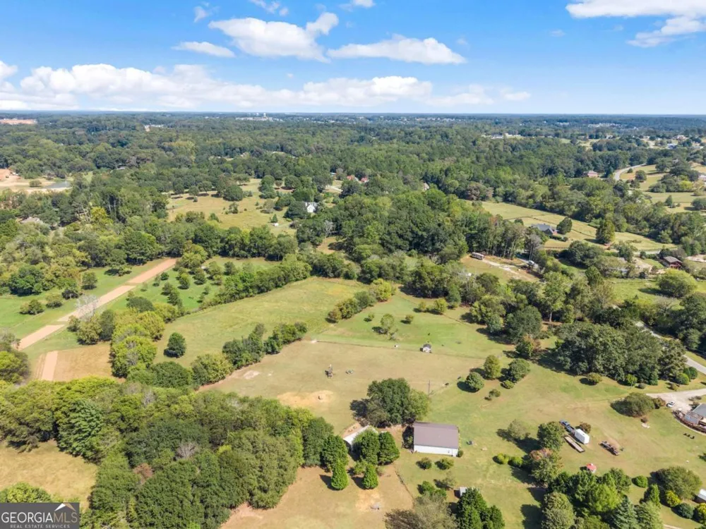 241 Bill Watkins RD Hoschton, GA 30548