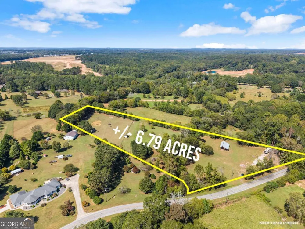 241 Bill Watkins RD Hoschton, GA 30548