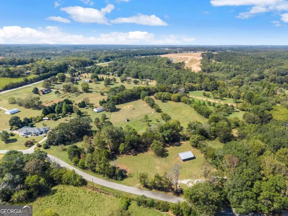 241 Bill Watkins RD Hoschton, GA 30548