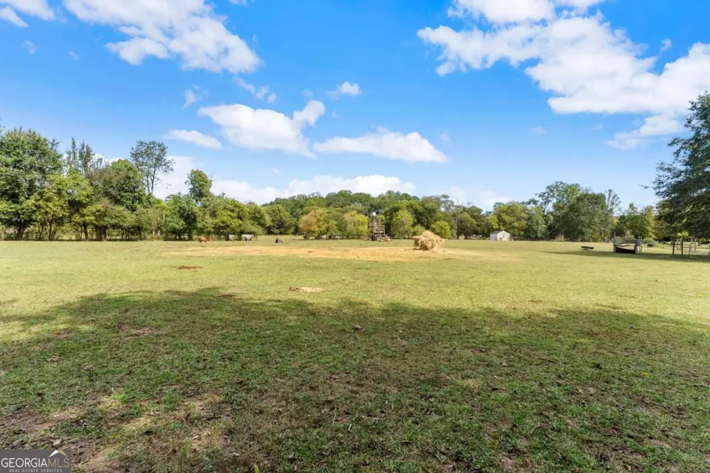 241 Bill Watkins RD Hoschton, GA 30548