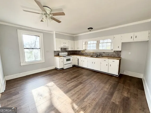 114 G LOOP Thomaston, GA 30286