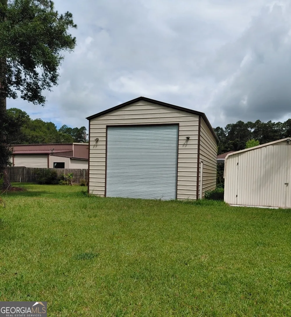 127 Hickory Bluff DR Waverly, GA 31565