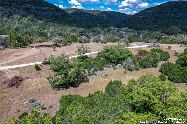 2227 mill creek Leakey, TX 78873