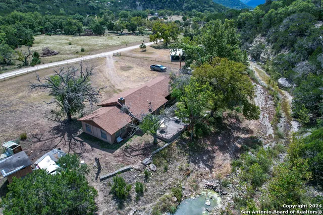 2227 mill creek Leakey, TX 78873