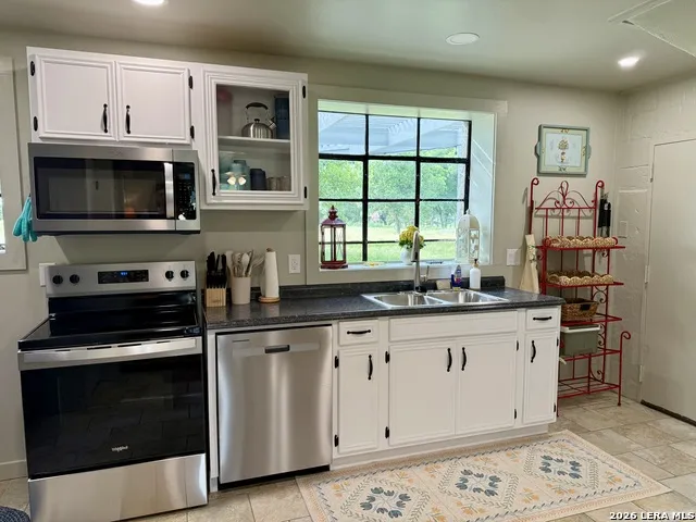 1391 HIGHWAY 39 Ingram, TX 78025