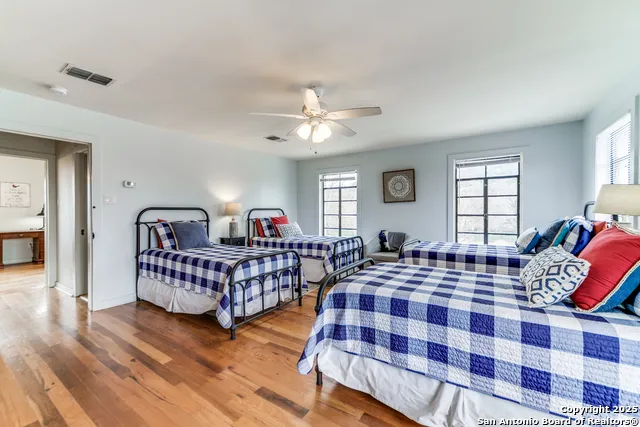 1391 HIGHWAY 39 Ingram, TX 78025